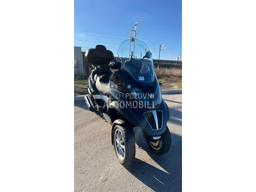 Piaggio MP3 B KATEGORIJA