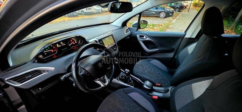 Peugeot 2008 1.6BLU EHDI STYLE