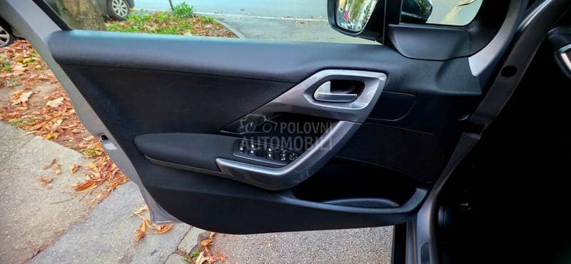 Peugeot 2008 1.6BLU EHDI STYLE