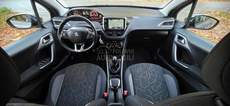 Peugeot 2008 1.6BLU EHDI STYLE