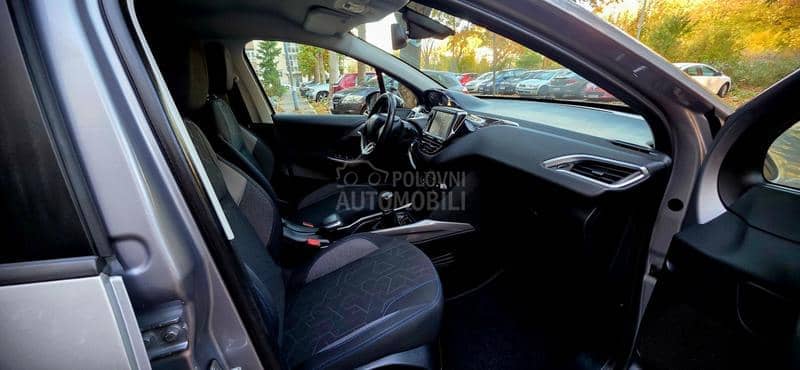 Peugeot 2008 1.6BLU EHDI STYLE