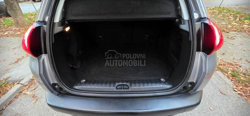 Peugeot 2008 1.6BLU EHDI STYLE