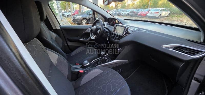 Peugeot 2008 1.6BLU EHDI STYLE