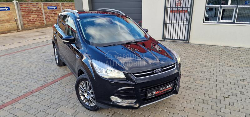 Ford Kuga TITANIUM 4WD