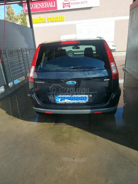Ford Fusion 