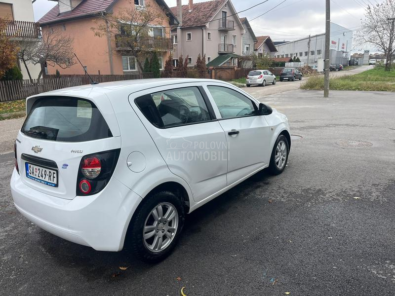 Chevrolet Aveo 1.2  CNG