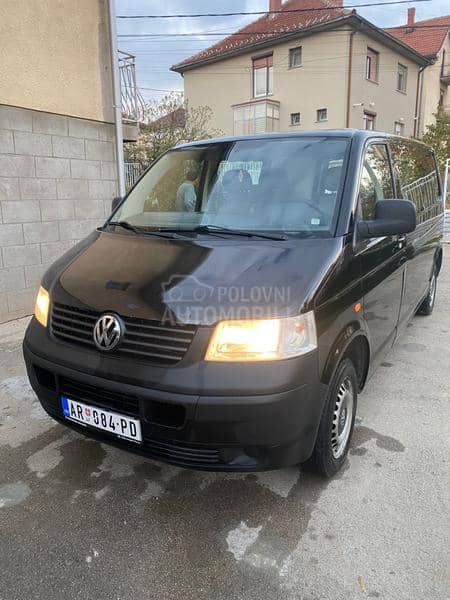 Volkswagen Transporter T5 1.9 TDI
