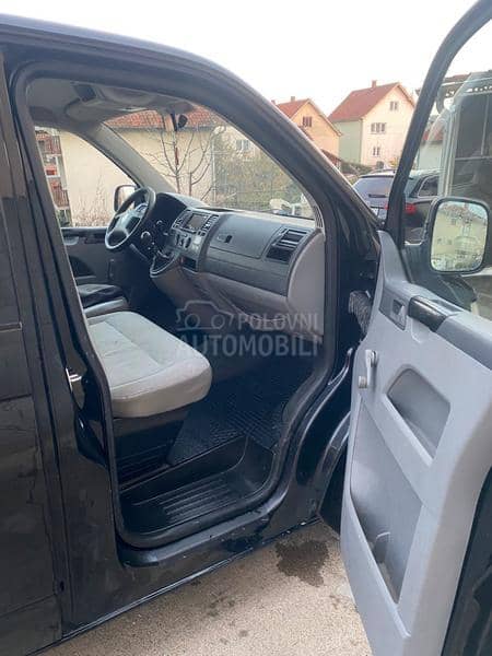 Volkswagen Transporter T5 1.9 TDI