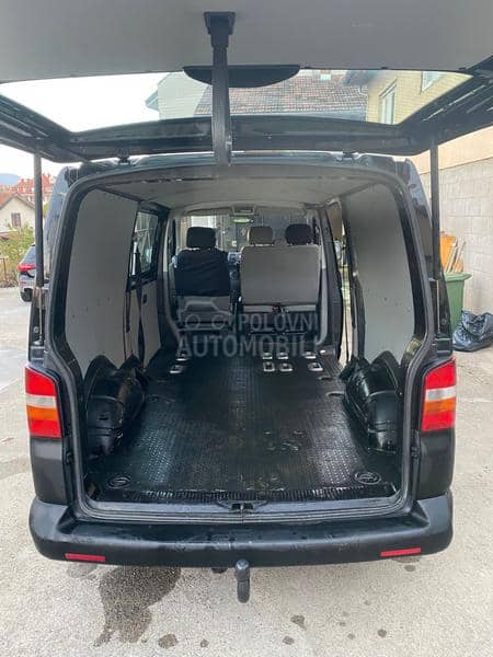 Volkswagen Transporter T5 1.9 TDI