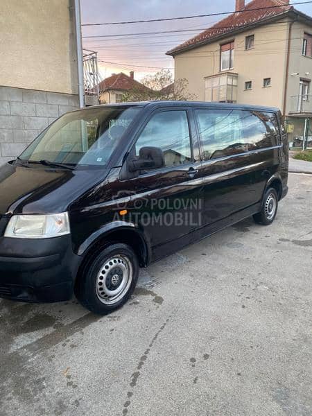 Volkswagen Transporter T5 1.9 TDI