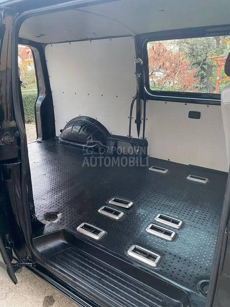 Volkswagen Transporter T5 1.9 TDI