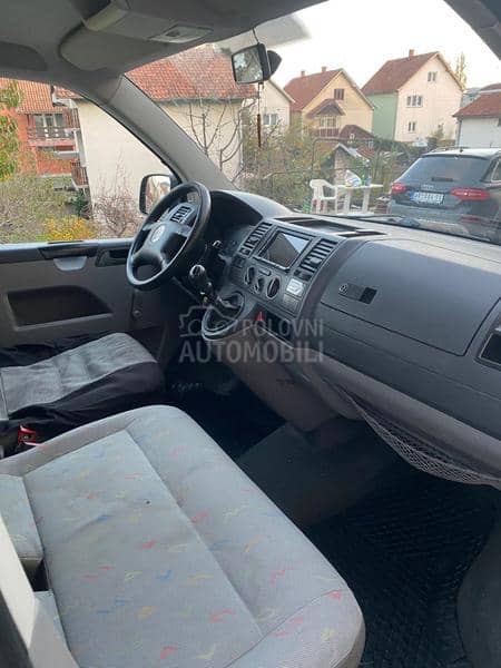 Volkswagen Transporter T5 1.9 TDI
