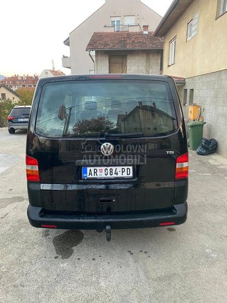 Volkswagen Transporter T5 1.9 TDI