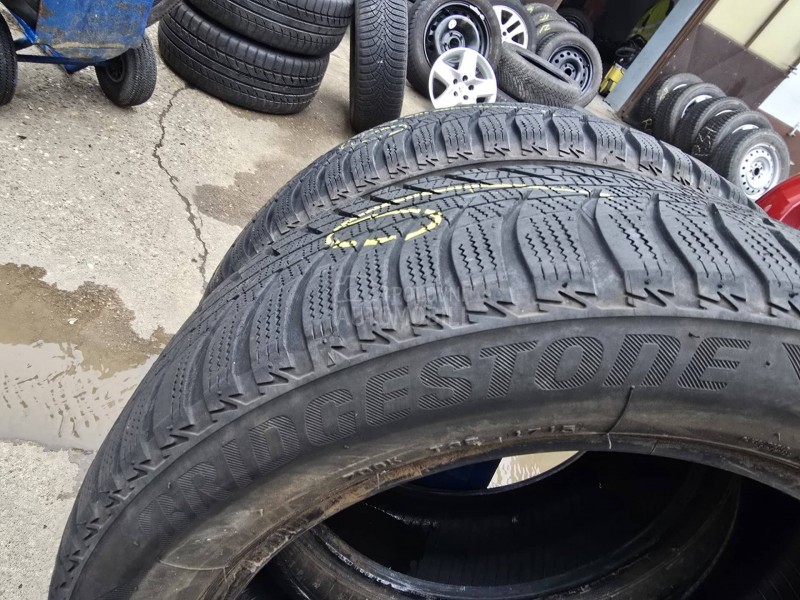 Bridgestone 205/55 R16 Zimska