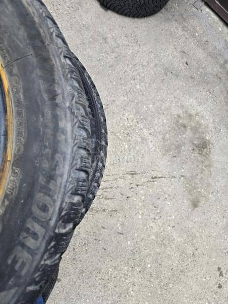 Bridgestone 205/55 R16 Zimska