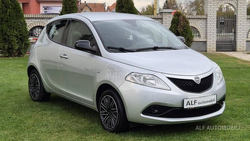 Lancia Ypsilon 1.2 CH