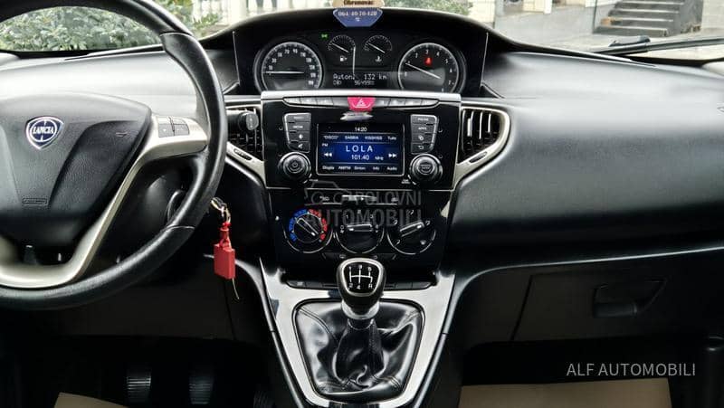 Lancia Ypsilon 1.2 CH