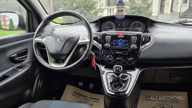 Lancia Ypsilon 1.2 CH
