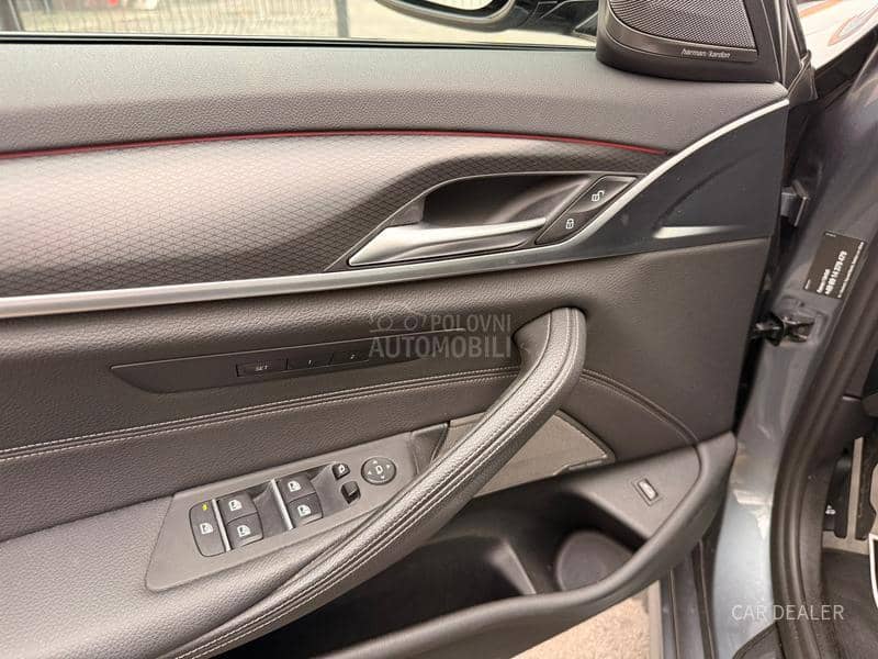 BMW 520 M-sport/pano/360