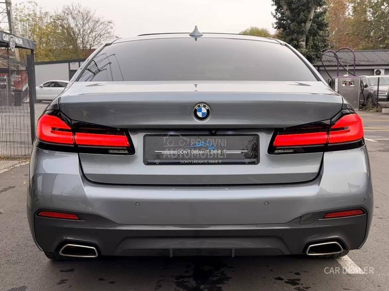 BMW 520 M-sport/pano/360