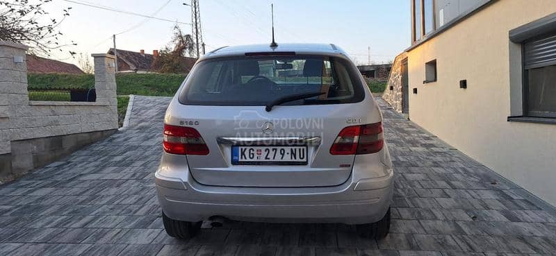 Mercedes Benz B 180 