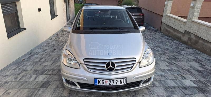 Mercedes Benz B 180 