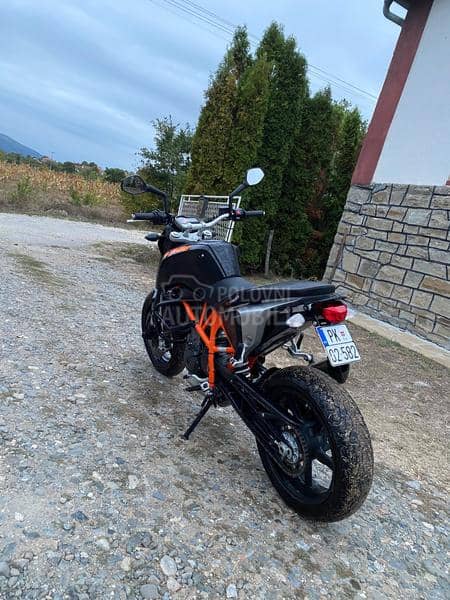 KTM duke 690
