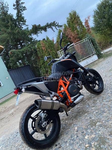KTM duke 690