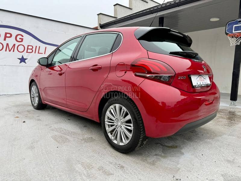 Peugeot 208 1.6HDI FUL/LED/NAV