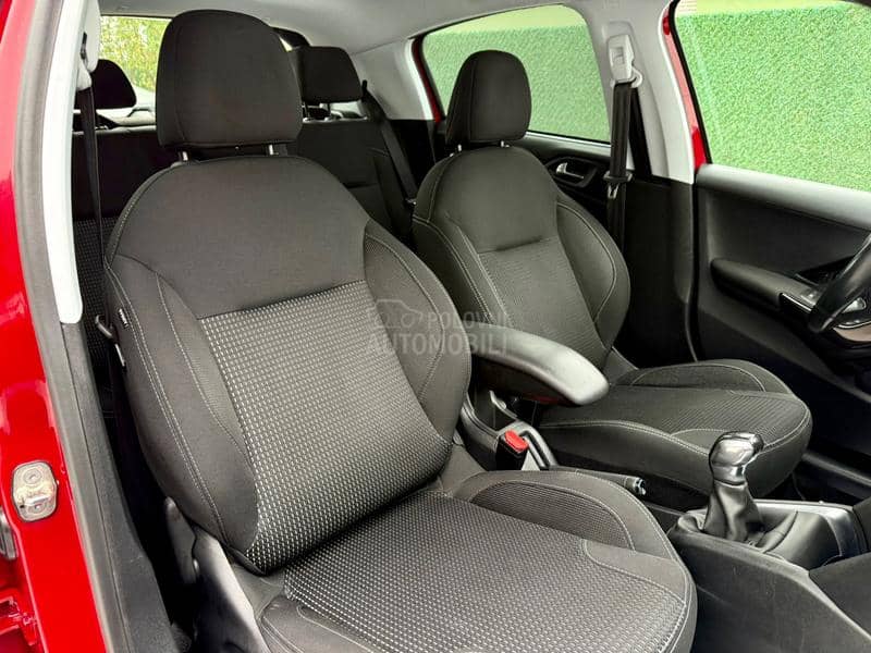 Peugeot 208 1.6HDI FUL/LED/NAV