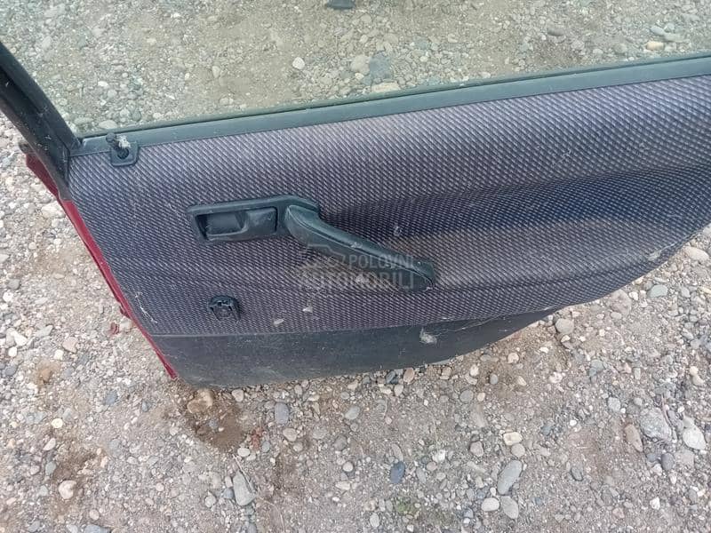 Zadnji desni podizac stakla