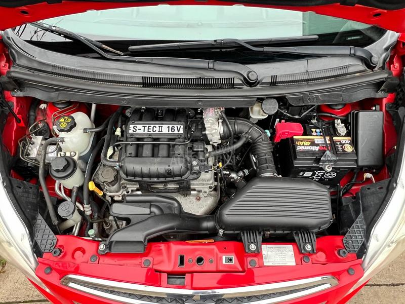 Chevrolet Spark 1.2 LT