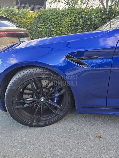 BMW M5 