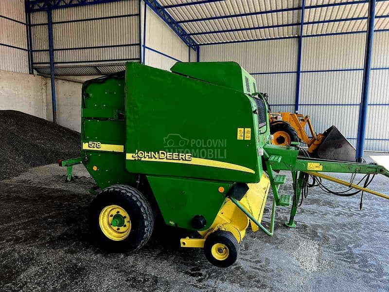 John Deere 578
