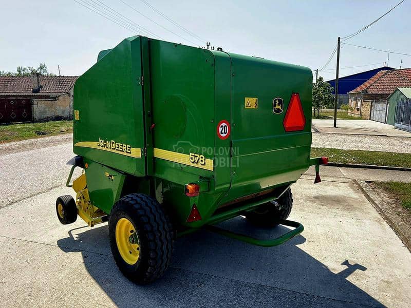 John Deere 578