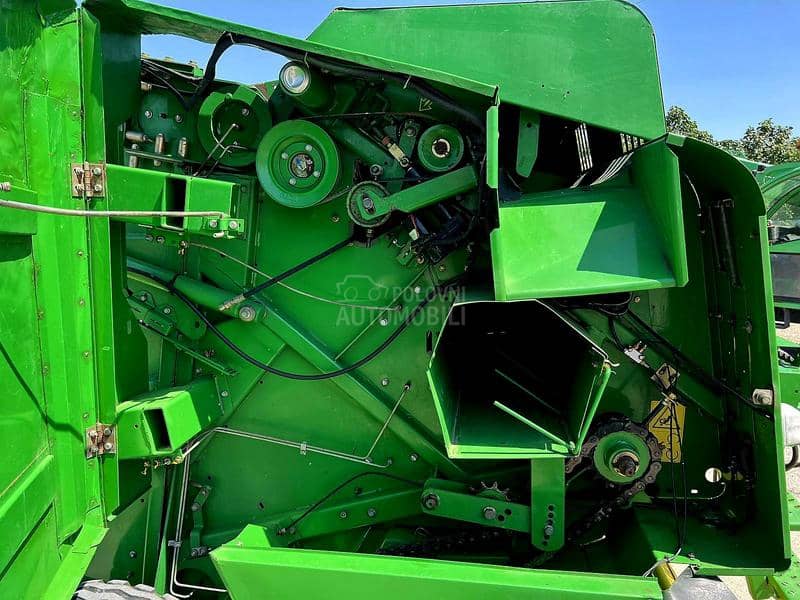 John Deere 578