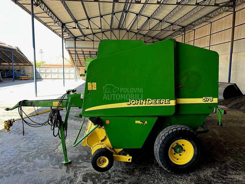John Deere 578