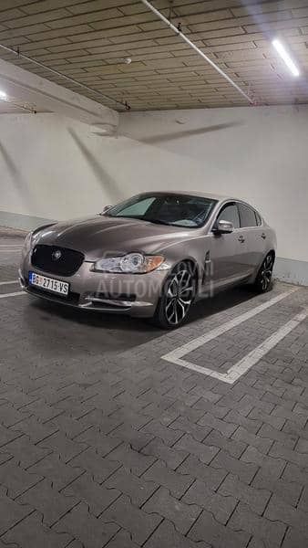 Jaguar XF 