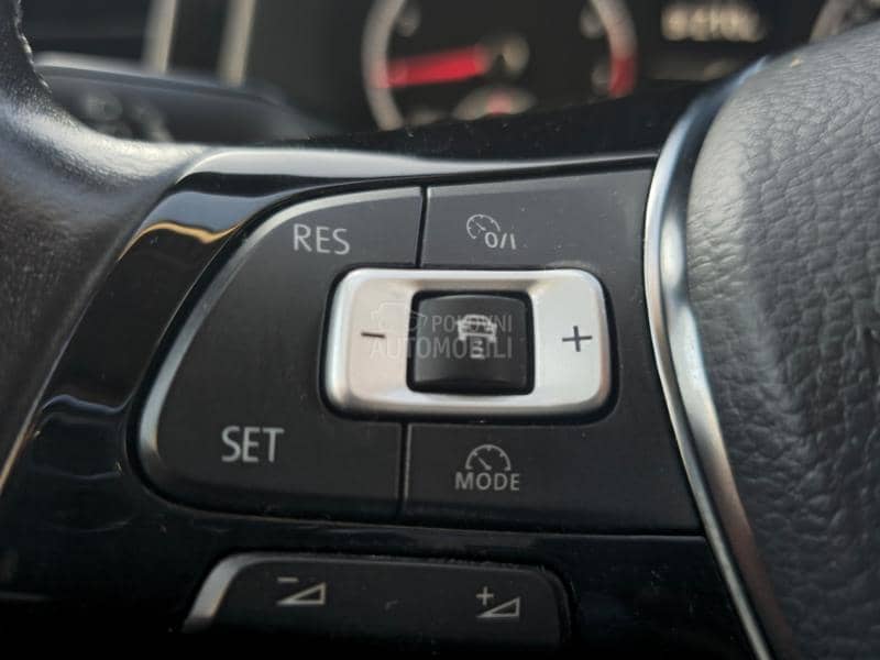 Volkswagen Polo R LINE