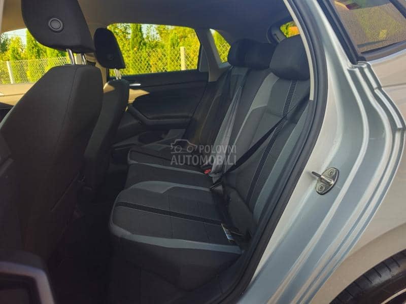 Volkswagen Polo R LINE