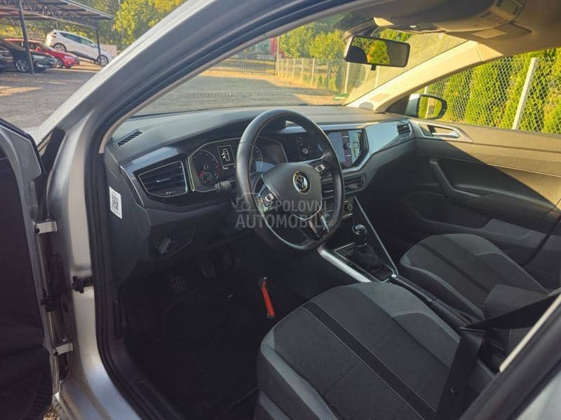 Volkswagen Polo R LINE