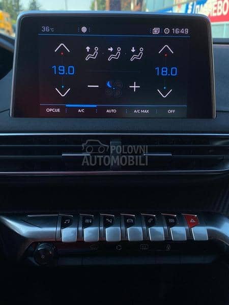 Peugeot 3008 VIRTUAL/AT8