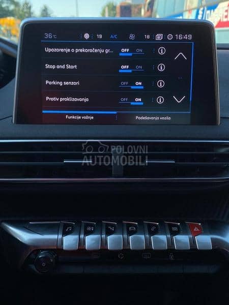 Peugeot 3008 VIRTUAL/AT8