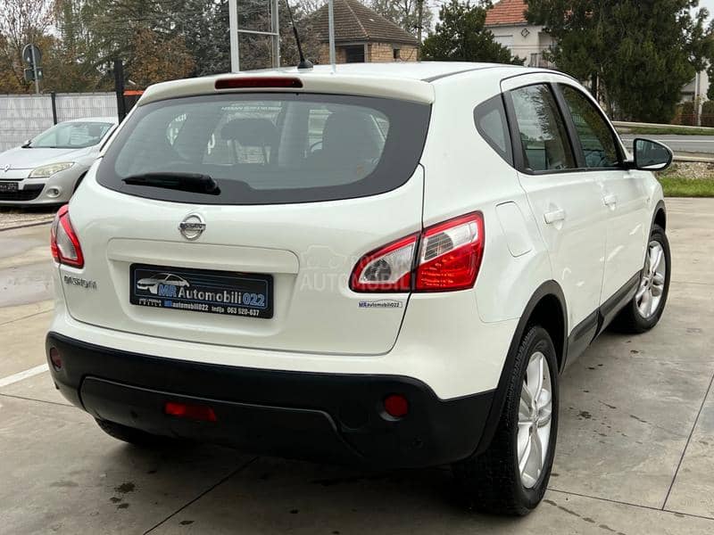 Nissan Qashqai 1.6b TEKNA