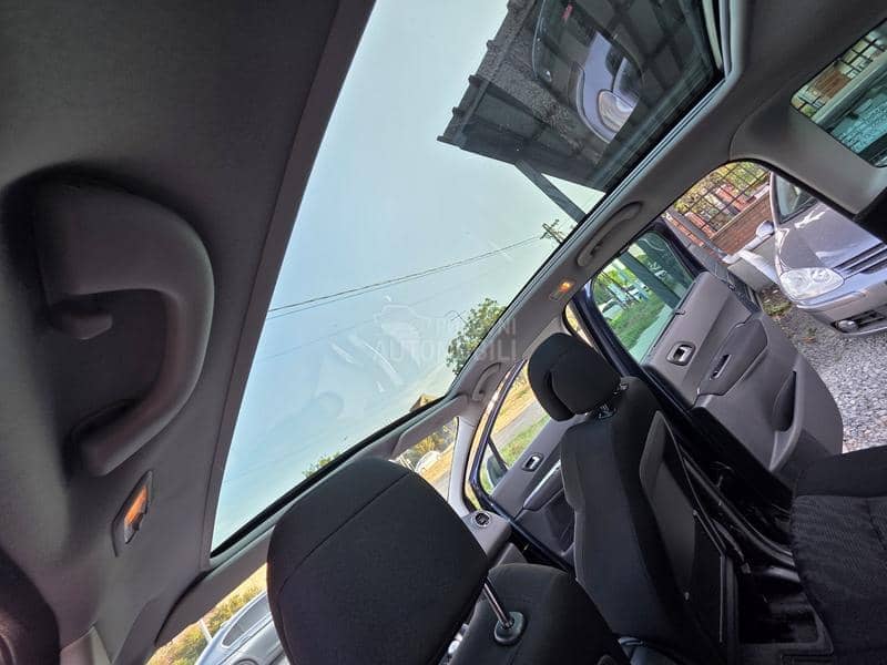 Peugeot 3008 1.6 HDI N.A.V.I