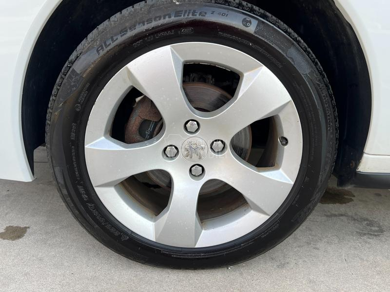 Peugeot 3008 1.6HDi PANORA/PERLA