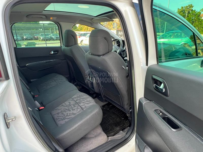 Peugeot 3008 1.6HDi PANORA/PERLA