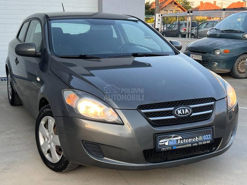 Kia cee`d 1.4b CVVT LX FRESH
