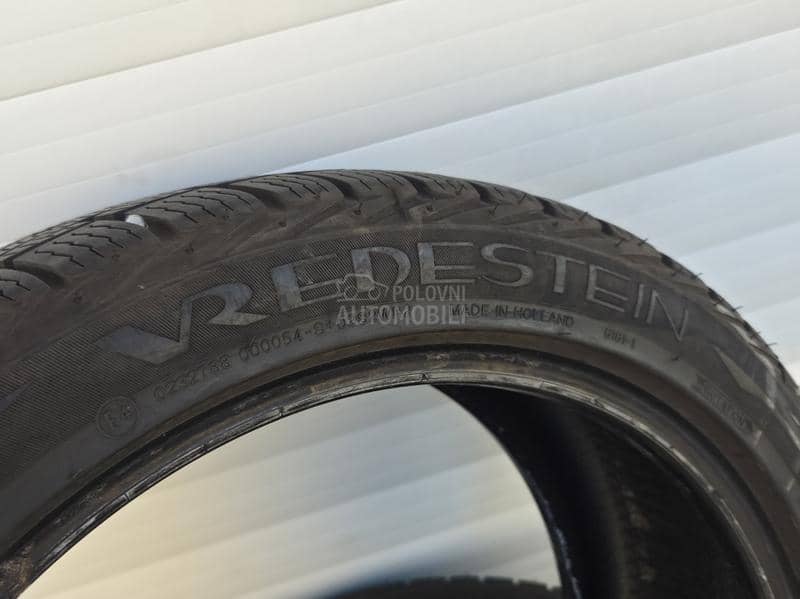 Vredestein 205/45 R17 Zimska