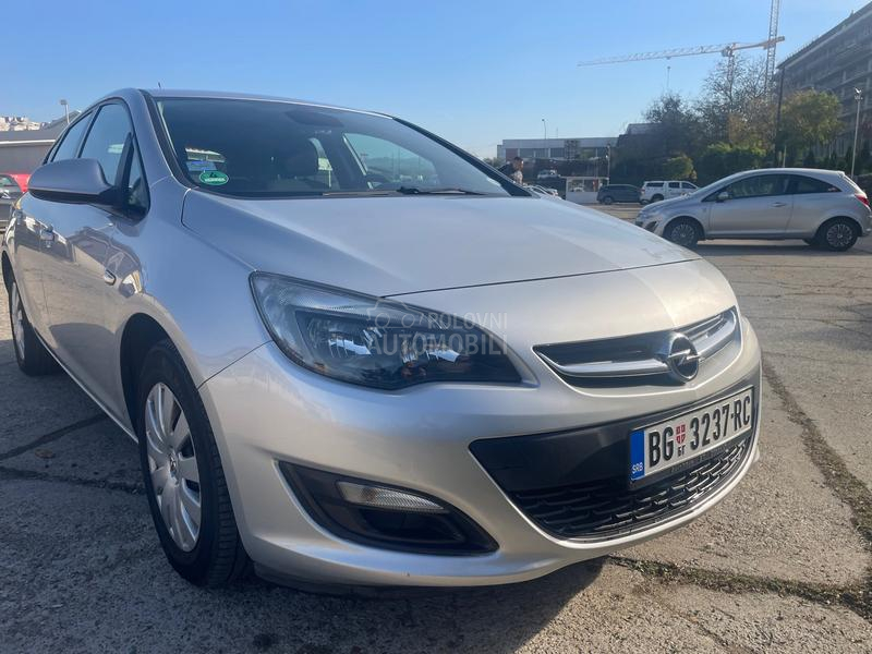 Opel Astra J 1.7cdti